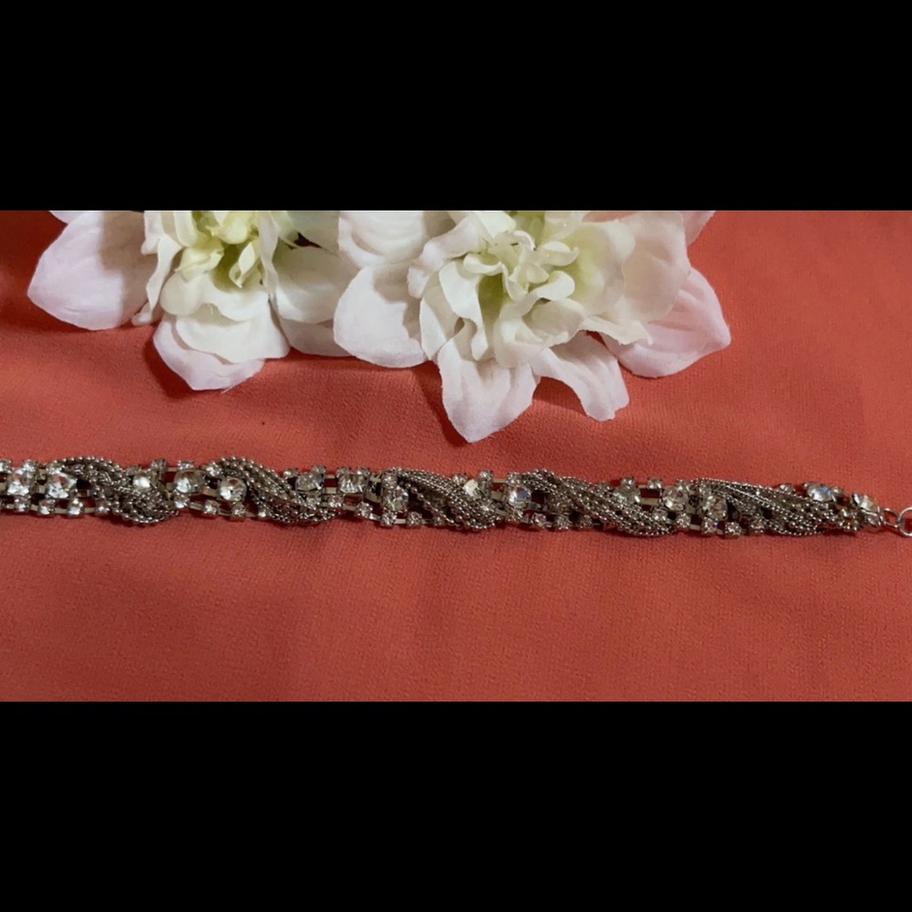 Bracelets - Picture 4 of 7